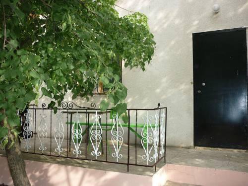 Гостевой дом Inn Domik U Morya Саки-9