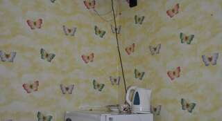 Гостевой дом Inn Domik U Morya Саки Двухместный номер с 2 отдельными кроватями и душем-6